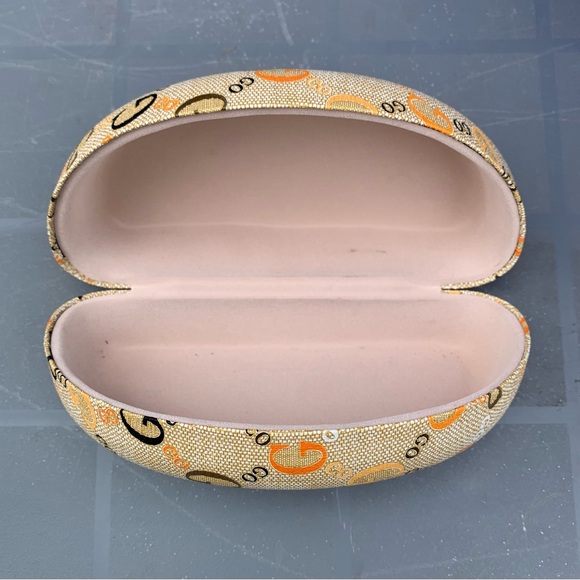 Guess Patterned Sunglasses Case - Picture 2 of 2